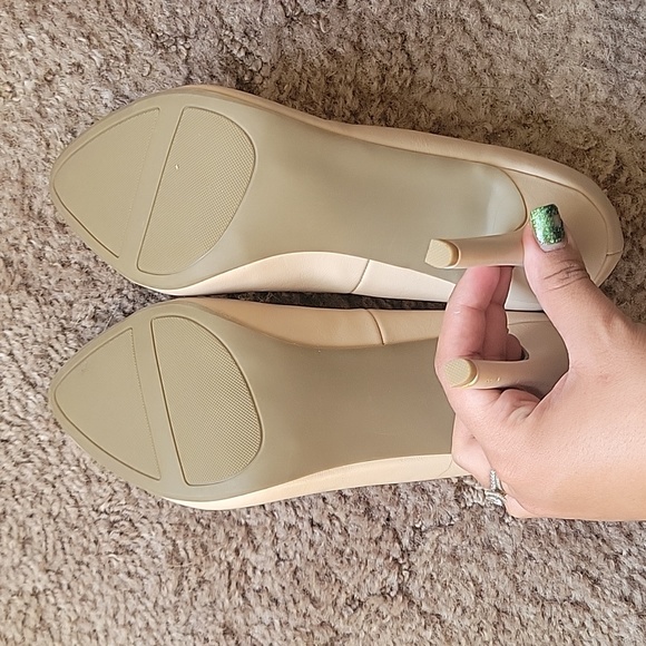 Lauren Conrad Heels - Picture 3 of 4